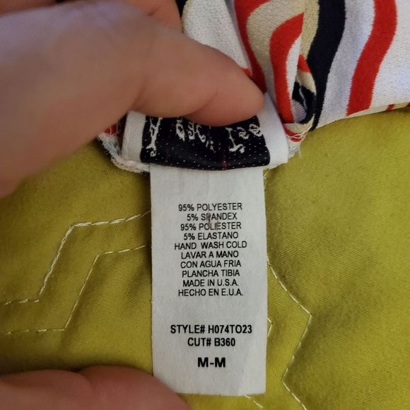 a'gaci Retro Zig Zag Cowl Tank Tee - Picture 6 of 6